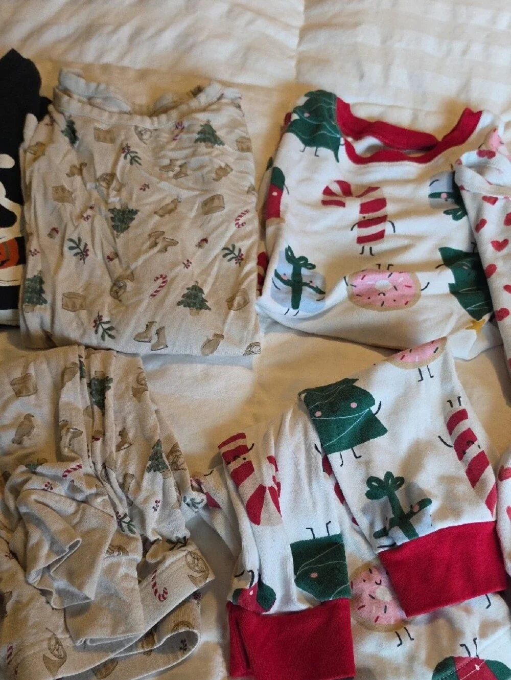 Kids Holiday Pajamas 5 Pairs